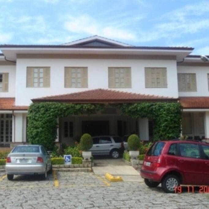 Apartamento Condominio Quisisana Centro Pocos De Caldas Lazer Completo, Uma Estrutura De Resort Exteriör bild